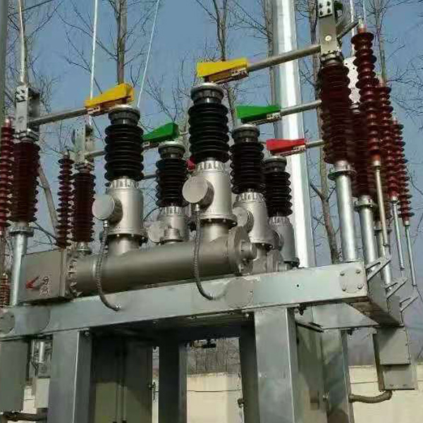 72.5kV en plein air à haute tension SF6 Appareils électriques combinés de type ouvert SF6